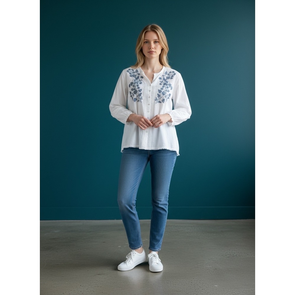 JP and Mattie Atelier White Linen Embroidered Floral Blouse XL Blue Embroidery